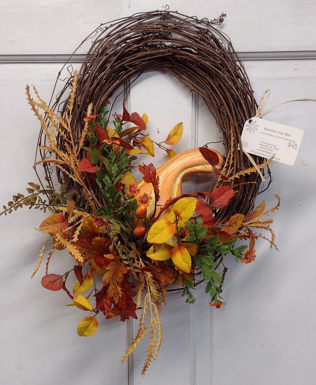 F111 - Fall Wreath with Gourd