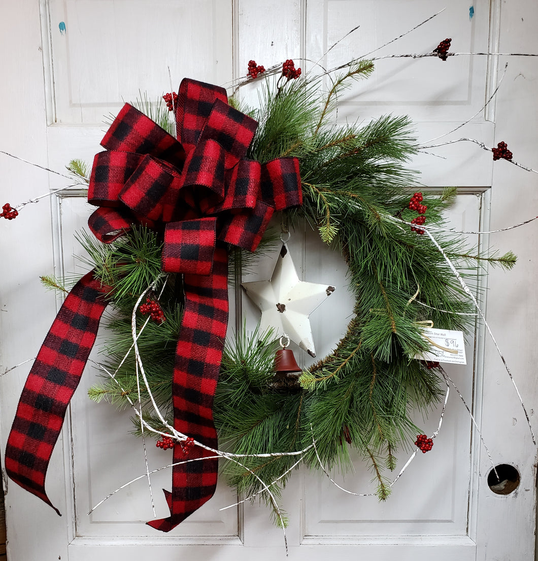 W52 - Winter Greenery Wreath with White Star/Red Bell